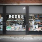 Bookman's Corner u Chicagu klijente privlači pomno osmišljenim kreativnim neredom u izlogu