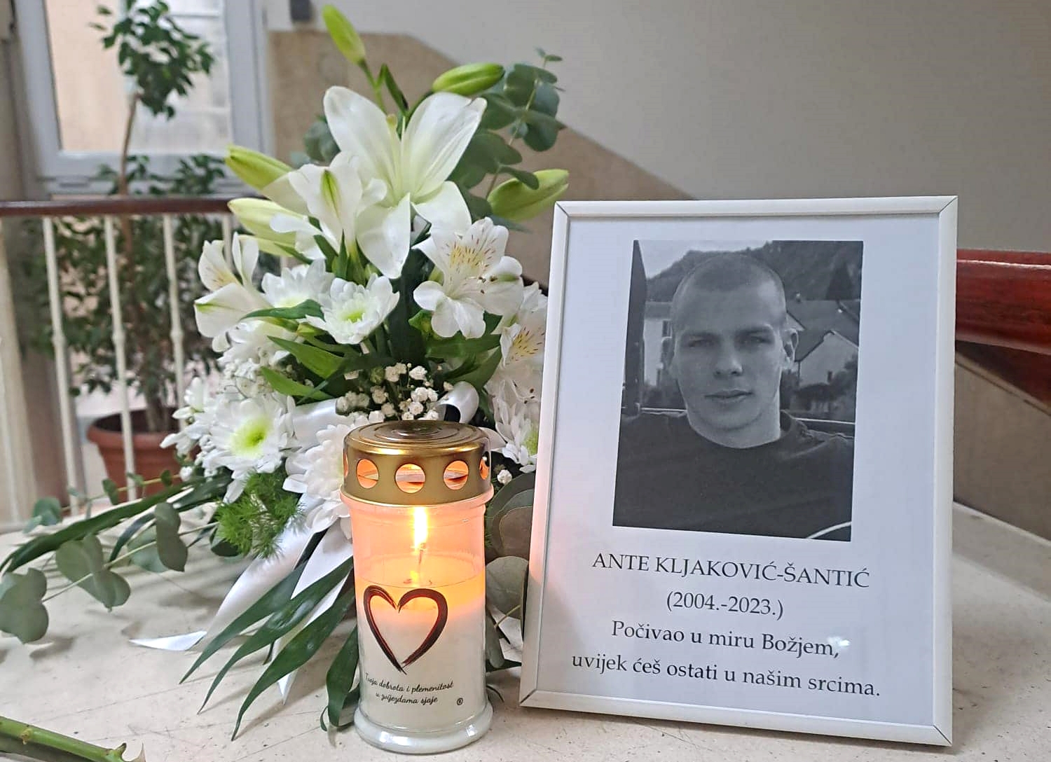 II. gimnazija Split oprašta se od tragično preminulog bivšeg učenika Ante Kljaković-Šantića