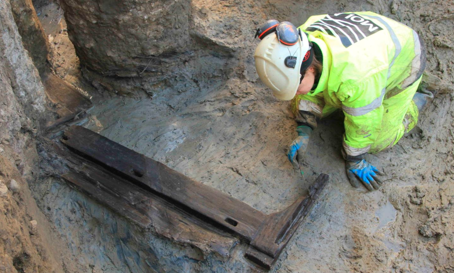 Istraživači iz Muzeja arheologije u Londonu otkrili pogrebni krevet